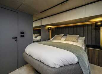 Alquilar catamarán a motor en ACI Marina Split - Moon 6TY Power