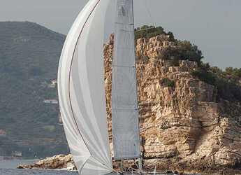 Chartern Sie segelboot in Punat - Bavaria Cruiser 33