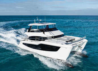 Chartern Sie motorkatamaran in Marina di Cannigione - Aquila 50 Yacht