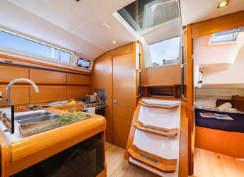 Alquilar velero en Lavrion Marina - Sun Odyssey 439