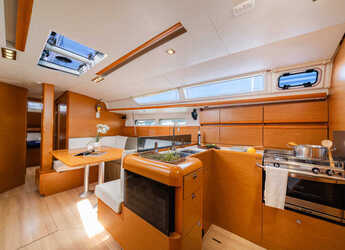 Alquilar velero en Lavrion Marina - Sun Odyssey 439