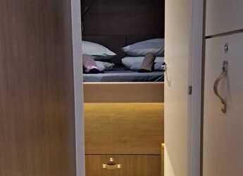 Rent a catamaran in Muelle de la lonja - Bali 4.4 - 4 + 1 cab.