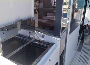 Rent a catamaran in Muelle de la lonja - Bali 4.4 - 4 + 1 cab.