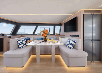 Alquilar catamarán en Alimos Marina - HeySea 60