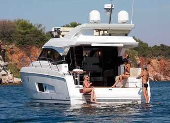 Louer bateau à moteur à Marina Lav - Bavaria Virtess 420 Fly