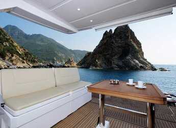 Louer bateau à moteur à Marina Lav - Bavaria Virtess 420 Fly