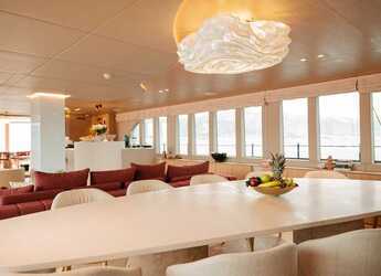 Alquilar velero en Luka Krilo - Reposado