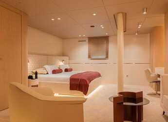 Alquilar velero en Luka Krilo - Reposado