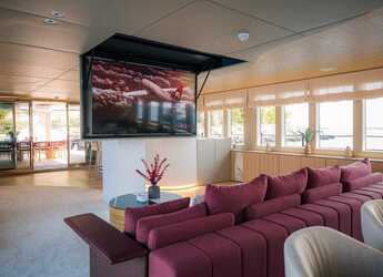 Alquilar velero en Luka Krilo - Reposado