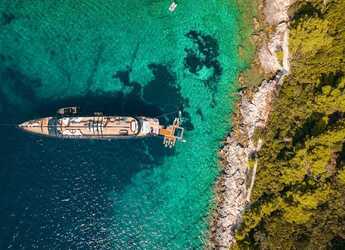 Alquilar velero en Luka Krilo - Reposado