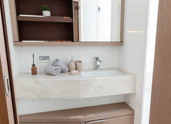 Alquilar catamarán en Split West Harbour - Lagoon Sixty 5