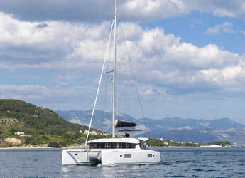 Alquilar catamarán en Split West Harbour - Lagoon 42