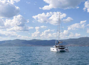 Alquilar catamarán en Split West Harbour - Lagoon 42