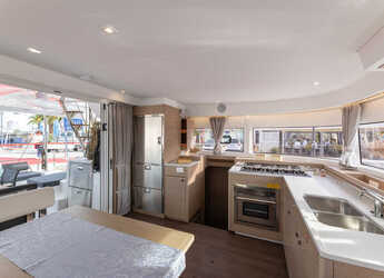 Alquilar catamarán en Split West Harbour - Lagoon 43