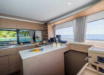 Alquilar catamarán en Split West Harbour - Lagoon 46