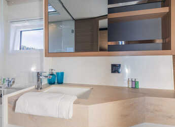 Alquilar catamarán en Split West Harbour - Lagoon 46