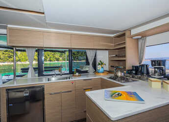 Alquilar catamarán en Split West Harbour - Lagoon 46