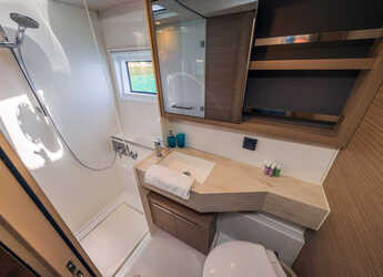 Alquilar catamarán en Split West Harbour - Lagoon 46