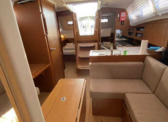 Louer voilier à Muelle de la lonja - Sun Odyssey 380 - 3 cab.