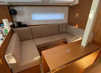 Louer voilier à Muelle de la lonja - Sun Odyssey 380 - 3 cab.