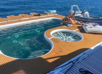 Alquilar catamarán a motor en Naviera Balear - Ocean Beast 65