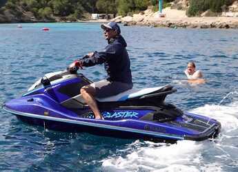 Alquilar catamarán a motor en Naviera Balear - Ocean Beast 65