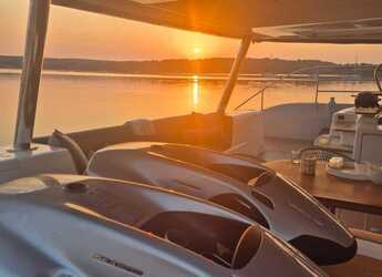 Alquilar catamarán a motor en Naviera Balear - Ocean Beast 65