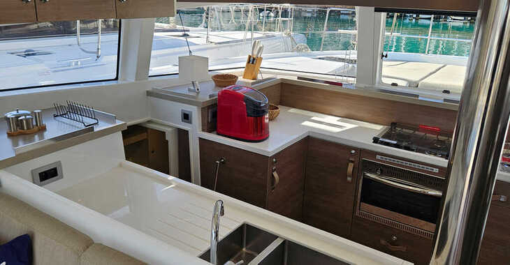 Rent a catamaran in Albatros Marina - Bali 4.2