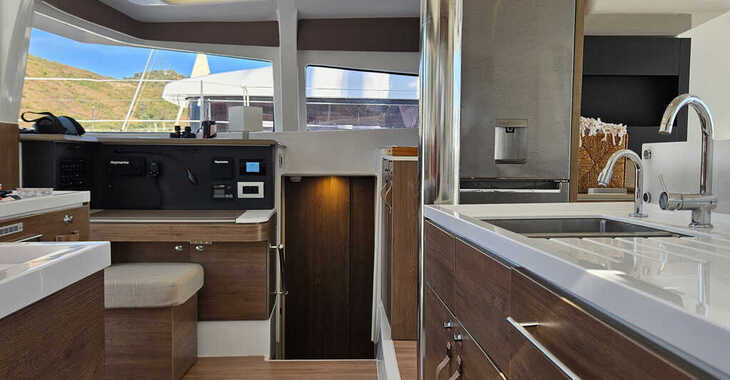 Rent a catamaran in Albatros Marina - Bali 4.2