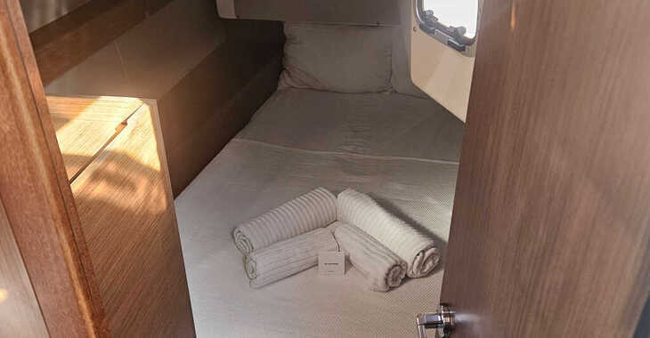 Rent a sailboat in Albatros Marina - Oceanis 34.1