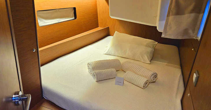 Rent a sailboat in Albatros Marina - Oceanis 40.1