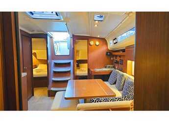 Chartern Sie segelboot in Albatros Marina - Oceanis 40.1