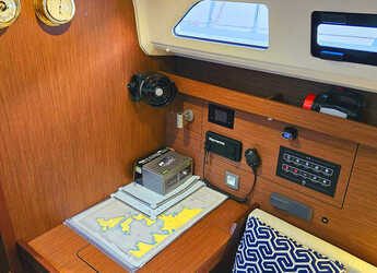 Chartern Sie segelboot in Albatros Marina - Oceanis 40.1