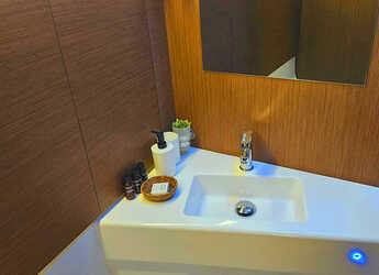 Chartern Sie segelboot in Albatros Marina - Oceanis 40.1