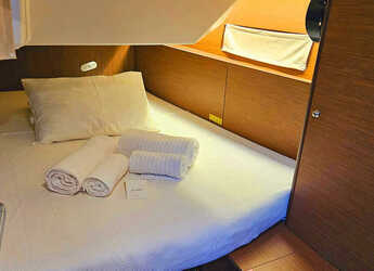 Chartern Sie segelboot in Albatros Marina - Oceanis 40.1