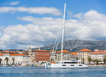 Chartern Sie katamaran in Split West Harbour - Lagoon 620 
