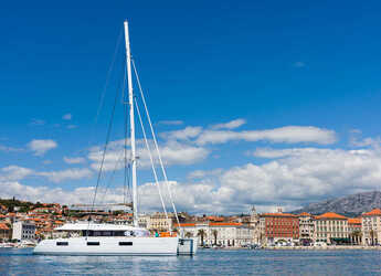 Chartern Sie katamaran in Split West Harbour - Lagoon 620 