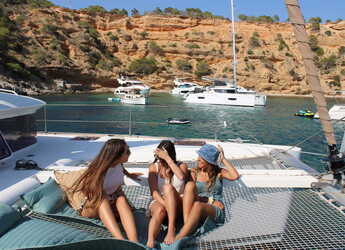 Chartern Sie katamaran in Platja des Jondal - Lagoon 400