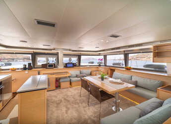 Alquilar catamarán en Nea Peramos - Lagoon 560