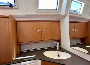 Chartern Sie segelboot in Marina Drage - Bavaria Cruiser 34