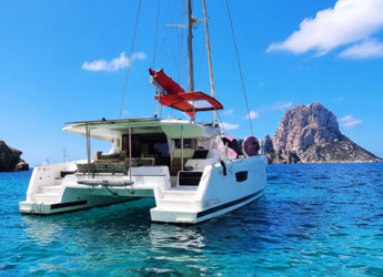 Alquilar catamarán en Playa Talamanca - Fountaine Pajot Astrea 42