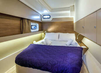 Alquilar catamarán en Nea Peramos - Bali Catspace