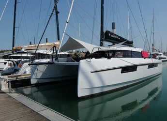 Rent a catamaran in Muelle de la lonja - Nautitech 44 Open[G]