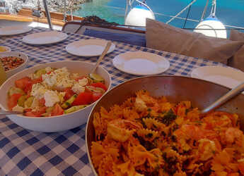 Alquilar goleta en Loutraki Harbour - Trehantiri