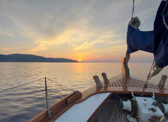 Alquilar goleta en Loutraki Harbour - Trehantiri