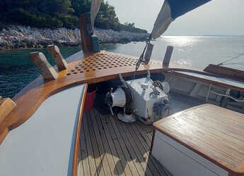 Alquilar goleta en Loutraki Harbour - Trehantiri