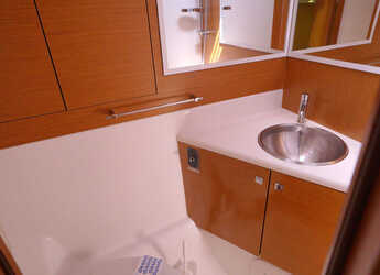 Alquilar velero en Rhodes Marina - Jeanneau 57