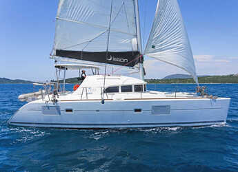 Alquilar catamarán en Kavala - Marina Perigialiou - Lagoon 380