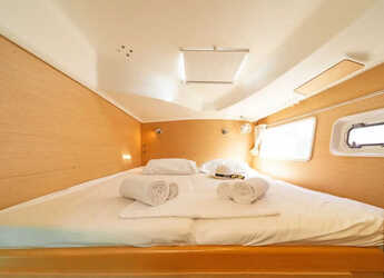 Alquilar catamarán en Kavala - Marina Perigialiou - Lagoon 380