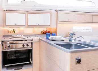 Noleggiare sailboat in Marina di Procida - Dufour 37